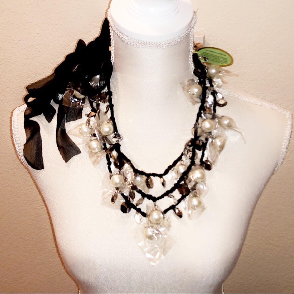 🆕SPRING STREET Layer Crystal Statement Necklace